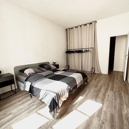 Superbe Appartement Design Canal Saint Martin París Exterior foto